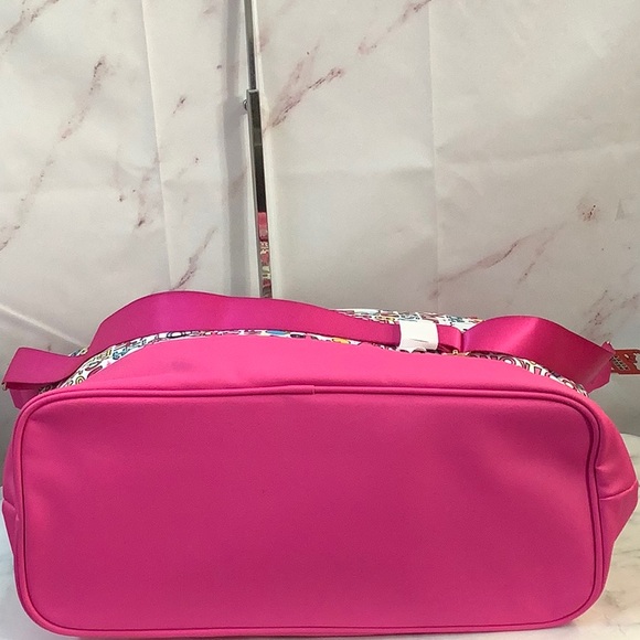 NWT Hello Kitty in Retro Music Mode - Pink - Picture 5 of 6